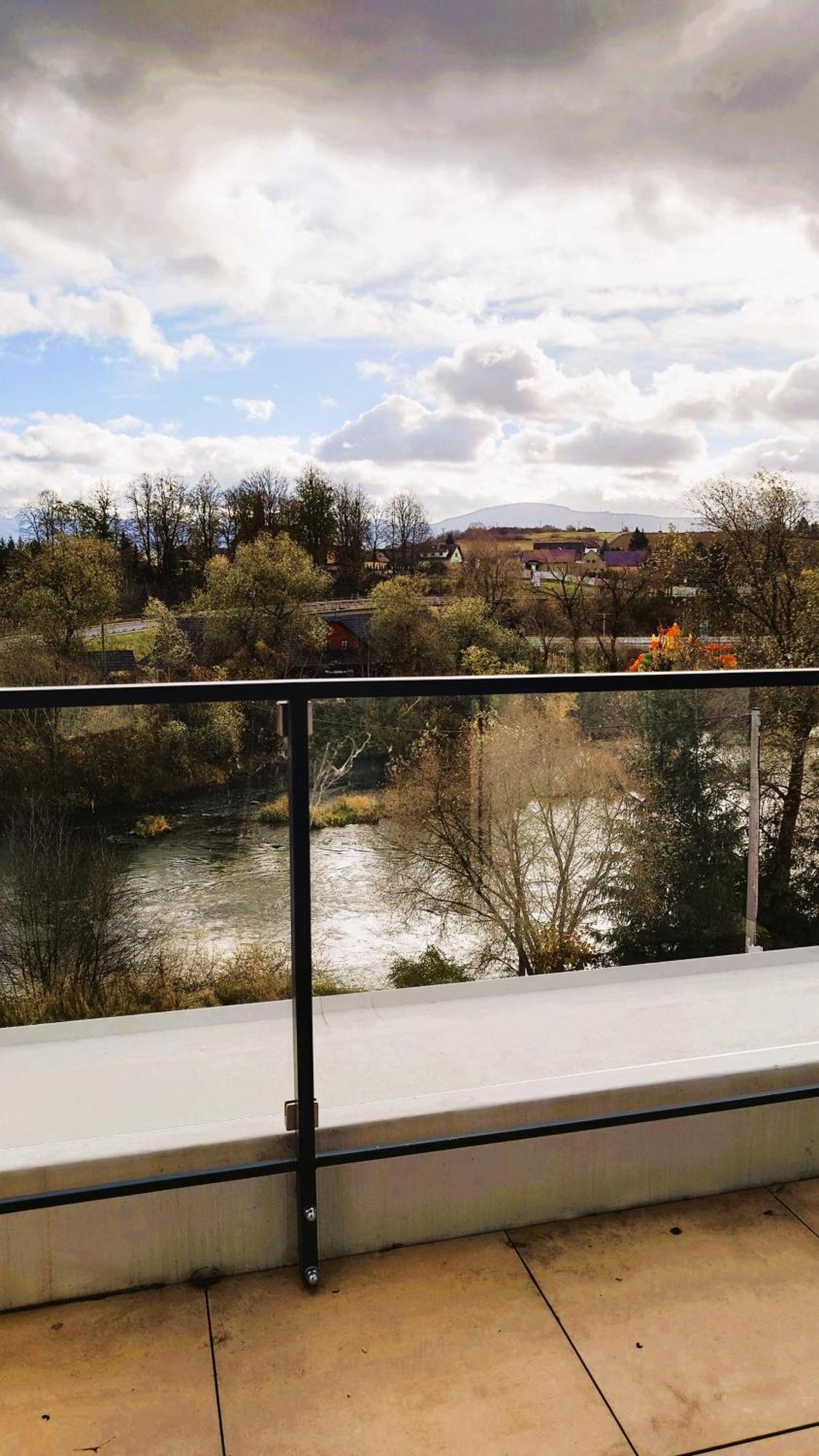 Apartman Nad Riekou Bešeňová 외부 사진